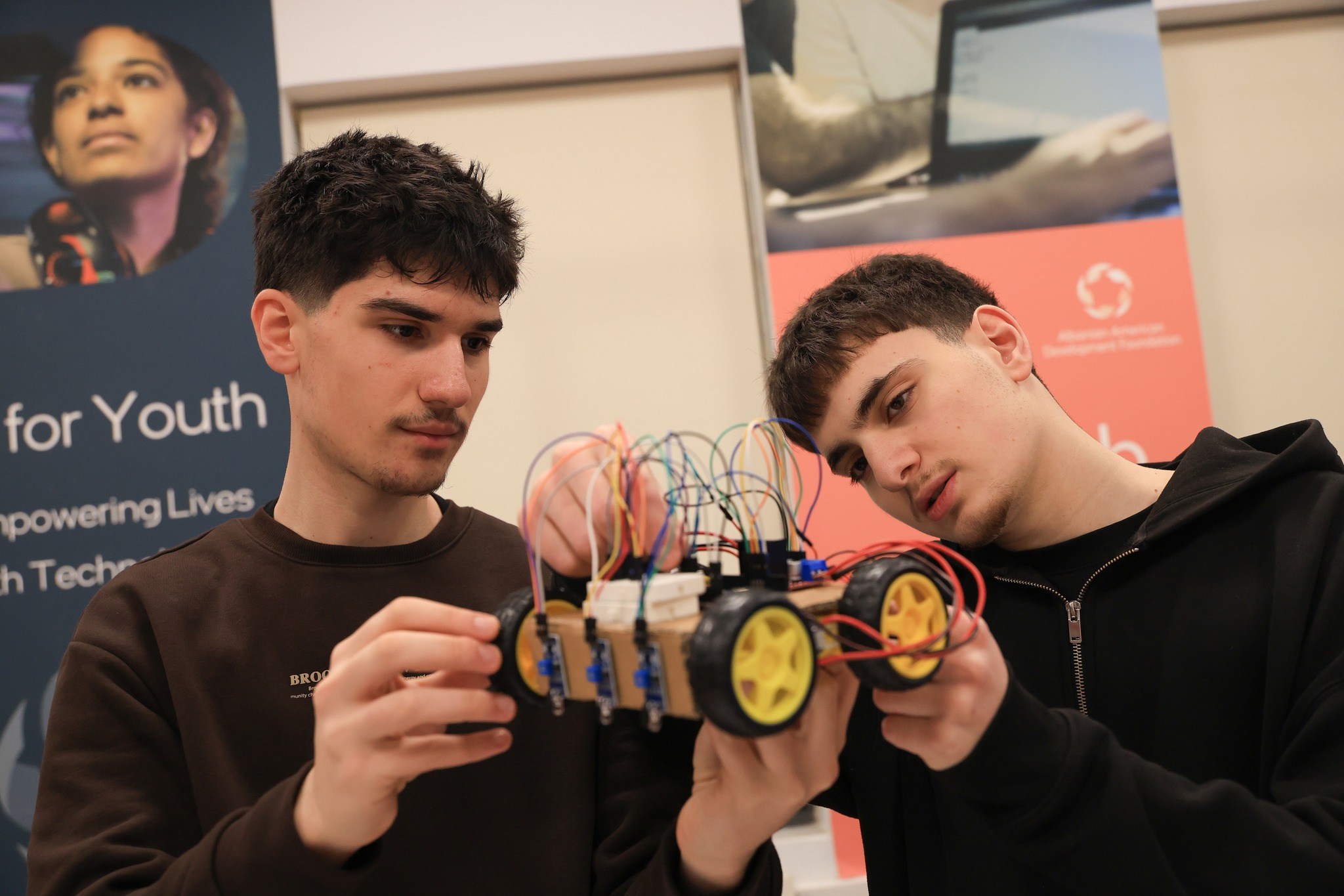 641219152_1444834107030682_6920190221937935192_n (1)
